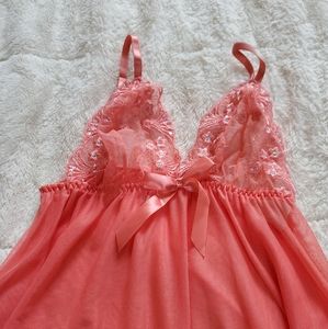 Brand new peach colored nighty